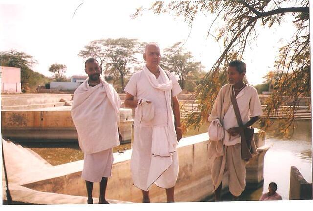 paramhamsas