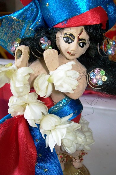Gobuji before ascending altar