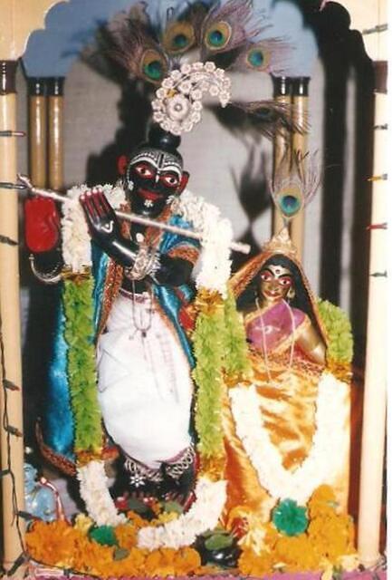 Sri Sri Radhagopinath, Agradweep