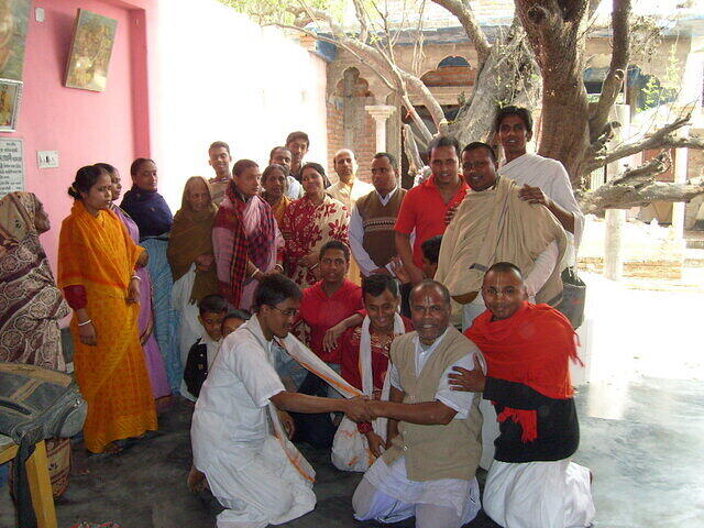 Touching Vasihnav-anga and taking Vaishnav-sanga - so purifying. 